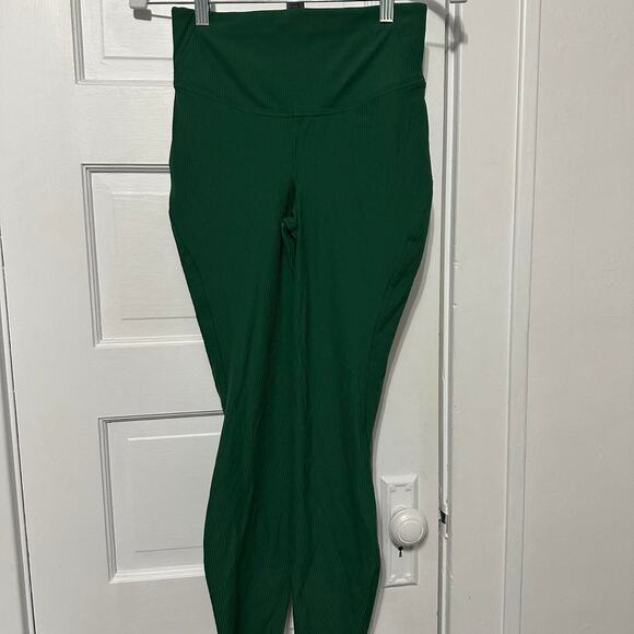 Lululemon green ribbed leggings - Picture 2 of 6